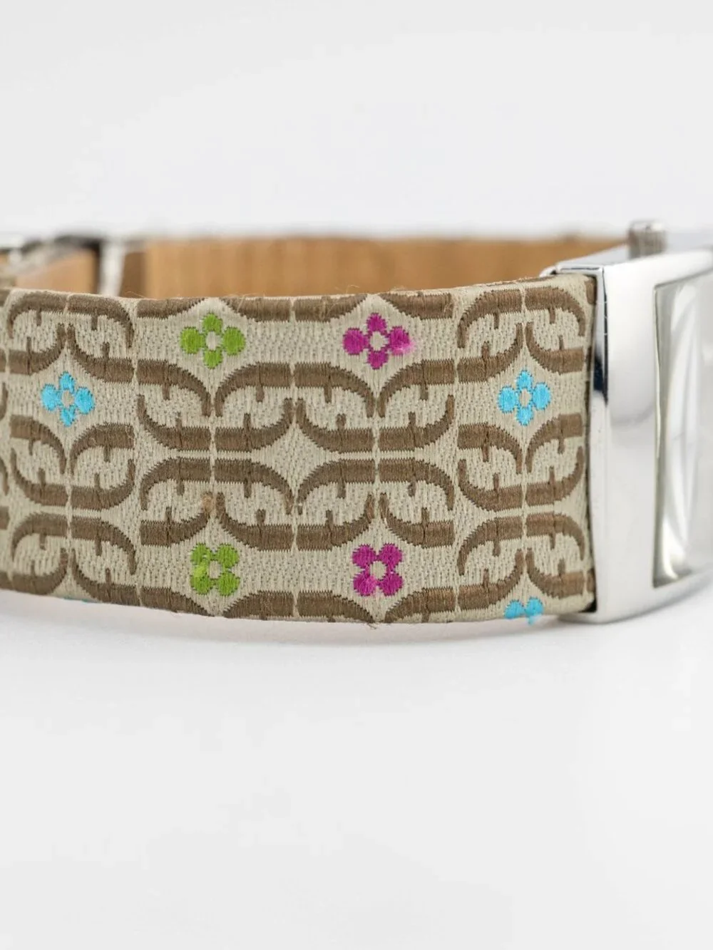 Fossil F2 SI2009 Floral Monogram Cuff Watch Quartz Analog Women’s Fresh Battery
